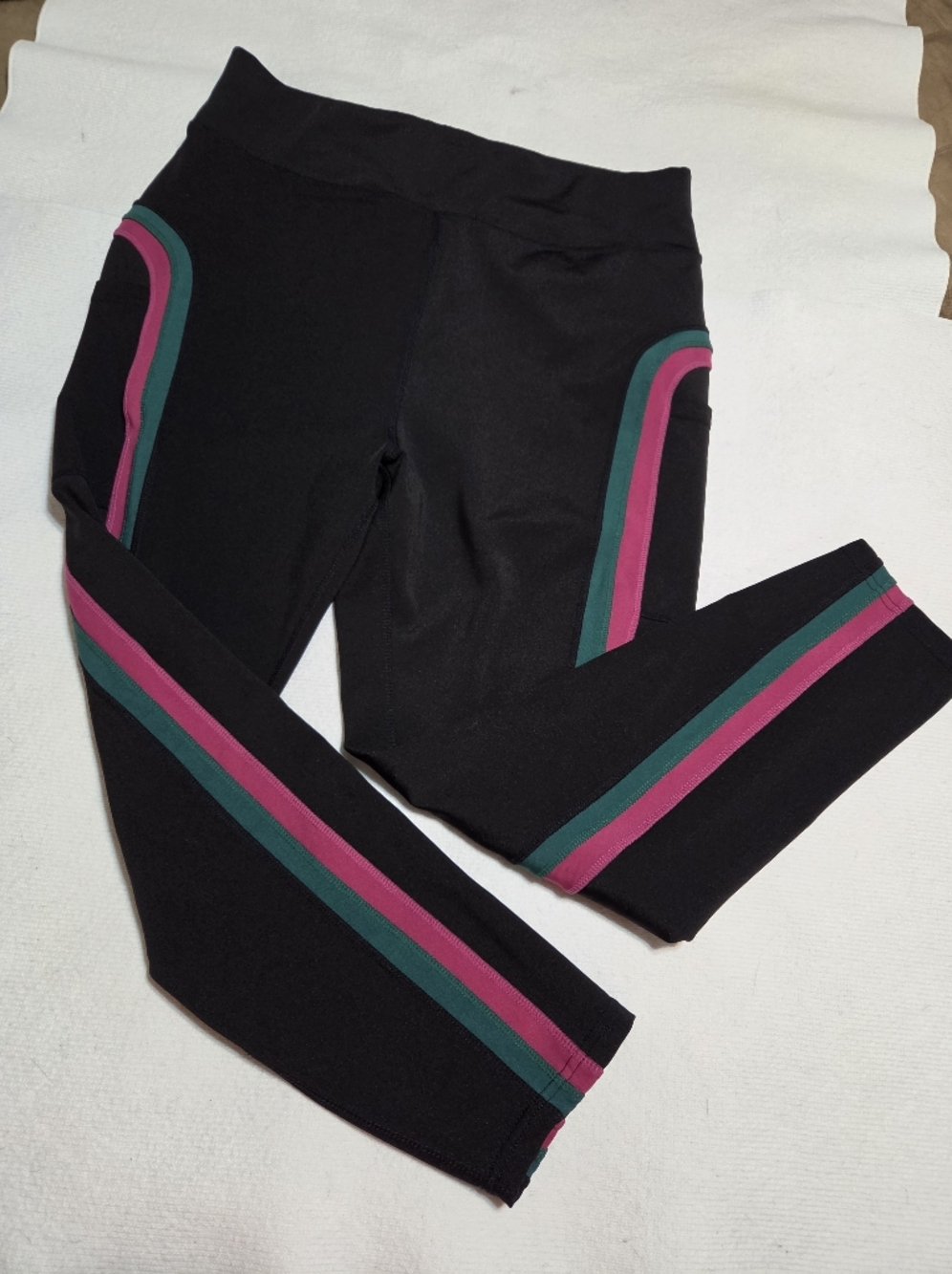 Pop Fit Black Leggings with Pink and Teal Side Stripes. Hip Pockets. Sz 3x
